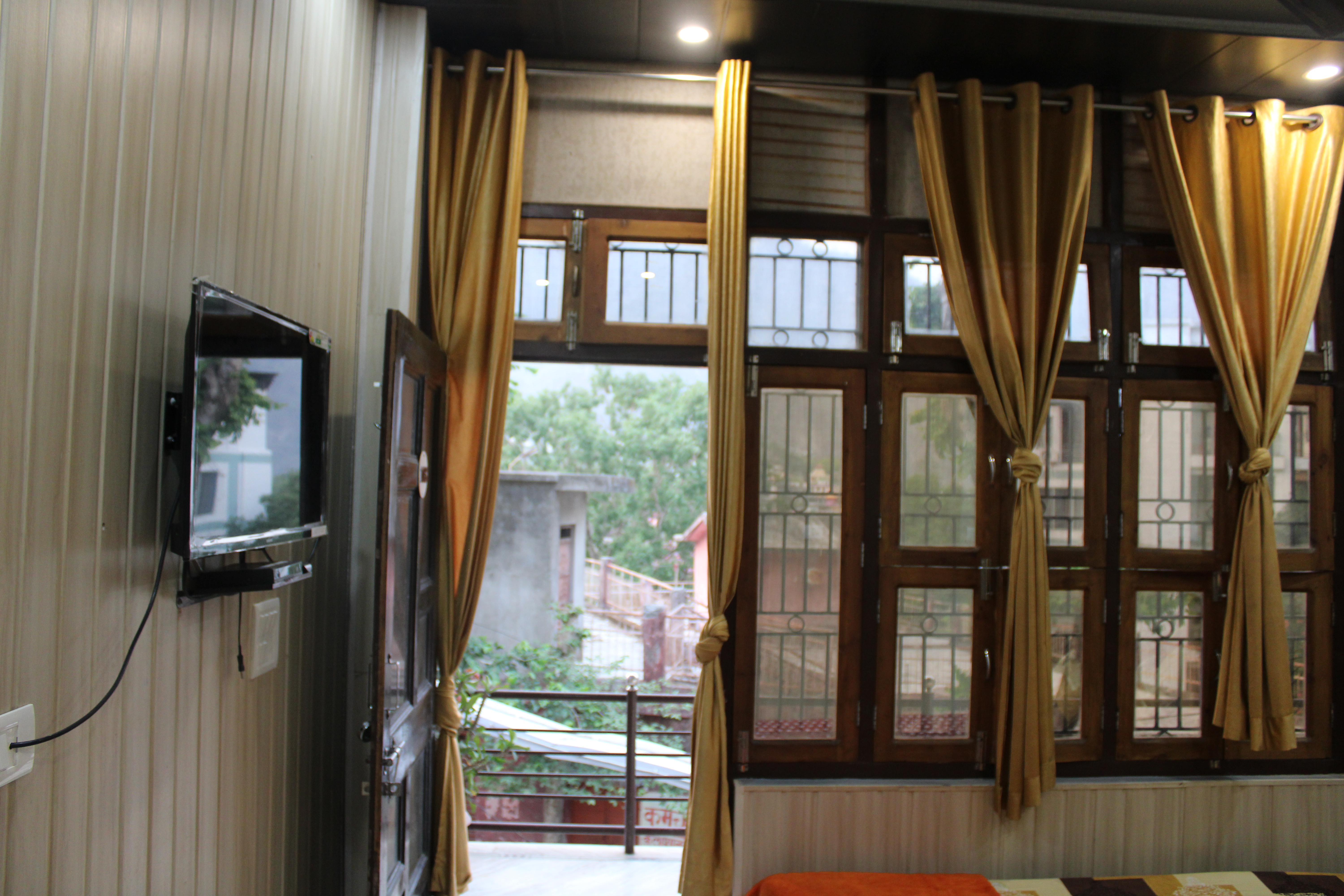 Yoga School Rishikesh Accommodation